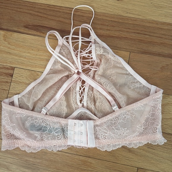 Bundle of Victoria’s Secret Lace Bralettes - Picture 3 of 16
